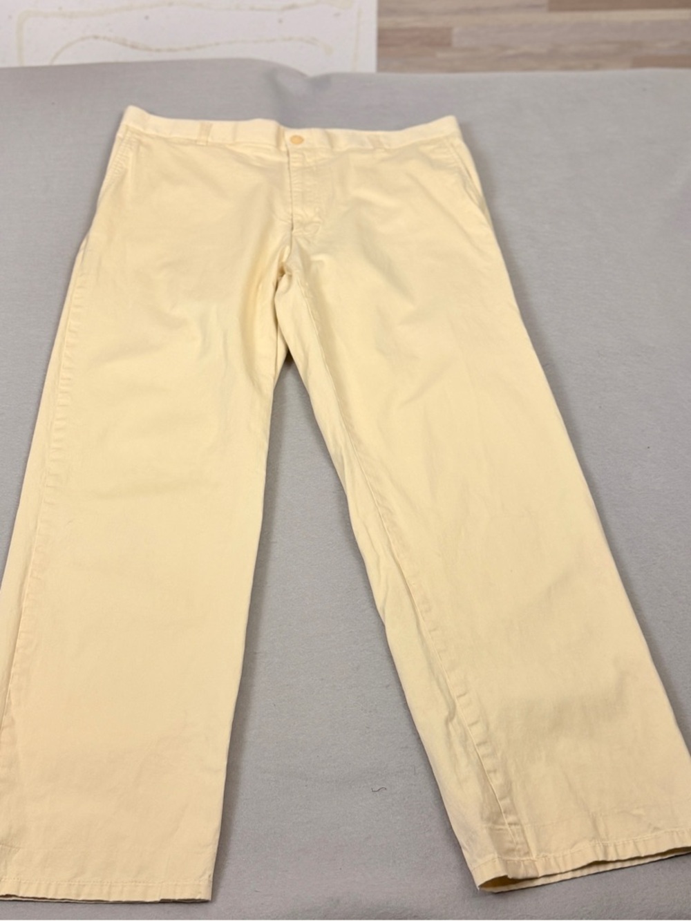 Men's Southern Tide Chino Pants in Light Yellow Straight Fit